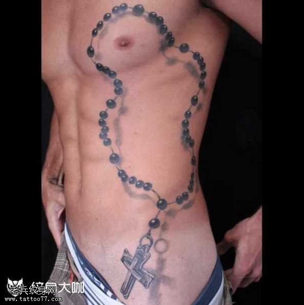 腰部十字架链纹身图案