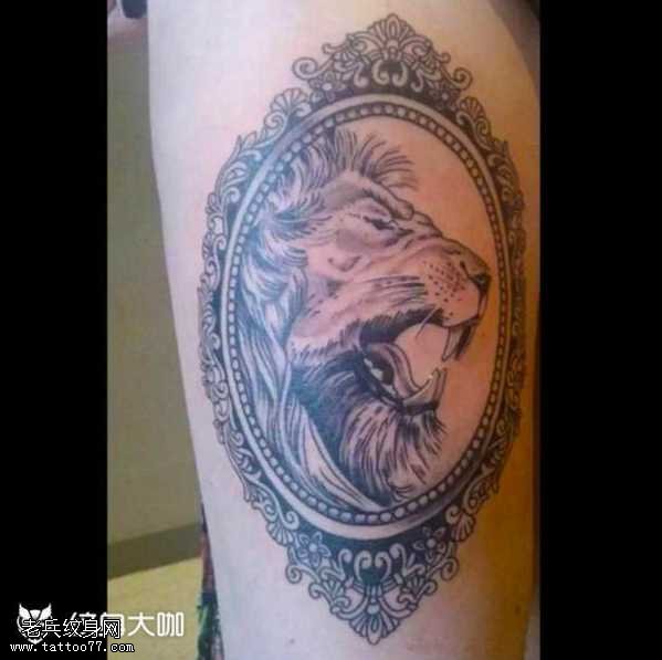 腿部狮子镜纹身图案