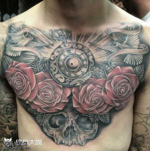 胸部玫瑰骷髅纹身图案