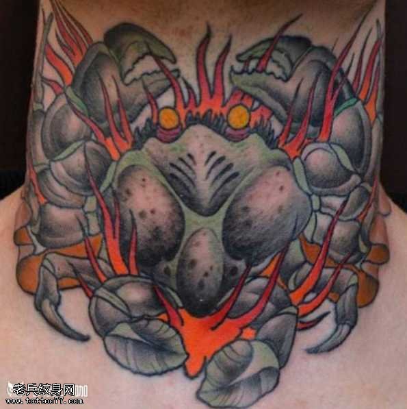 脖子螃蟹纹身图案