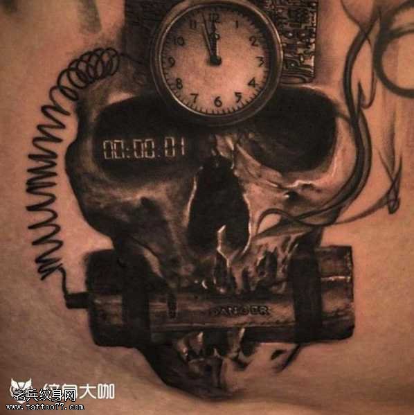 腰部表纹身图案