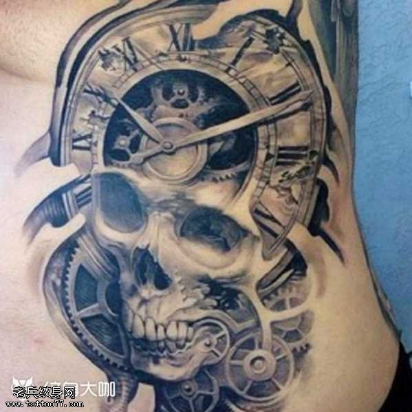 腰部骷髅表纹身图案