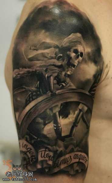 海盗女骷髅纹身图案