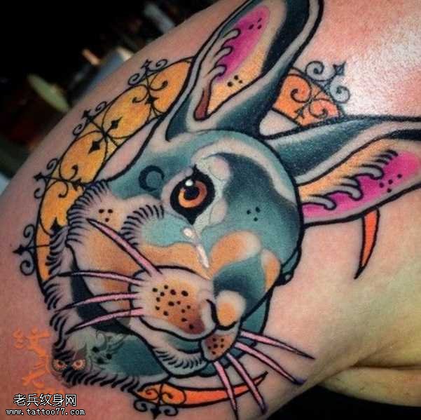 胳膊兔子纹身图案