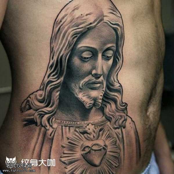 腰部耶稣纹身图案