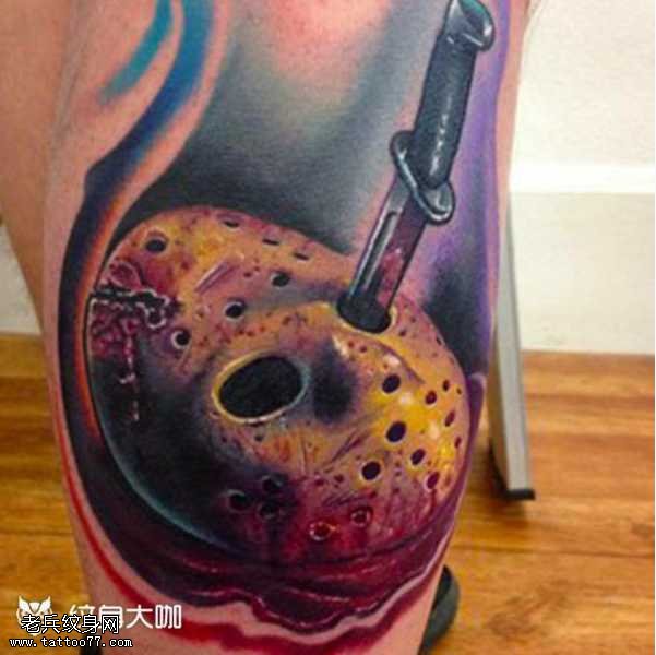 腿部黑色黑色星期五纹身图案