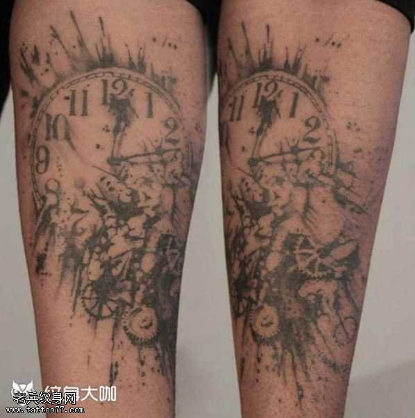 腿部表纹身图案