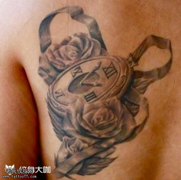 背部表纹身图案