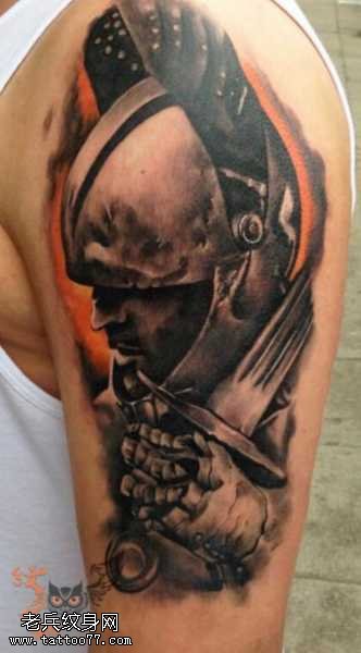 胳膊骑士纹身图案