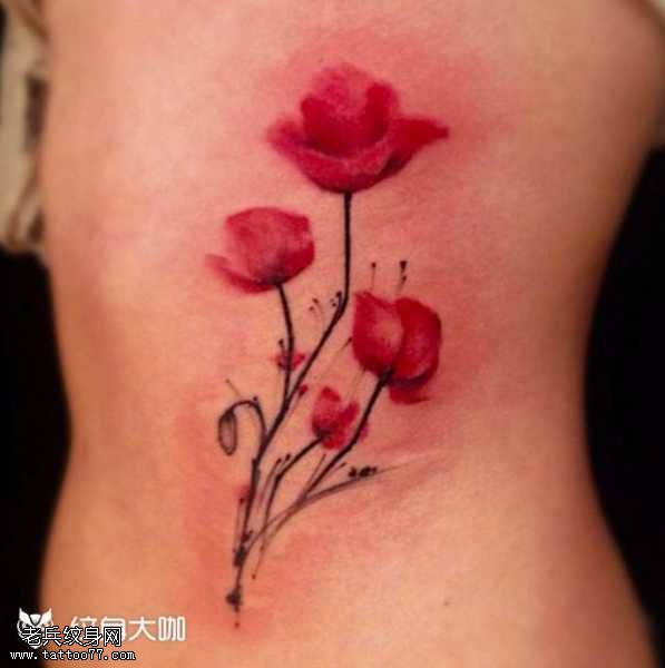 腰部玫瑰纹身图案