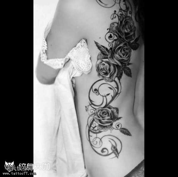 腰部玫瑰纹身图案