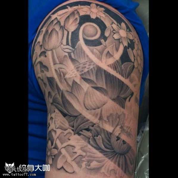 胳膊莲花纹身图案