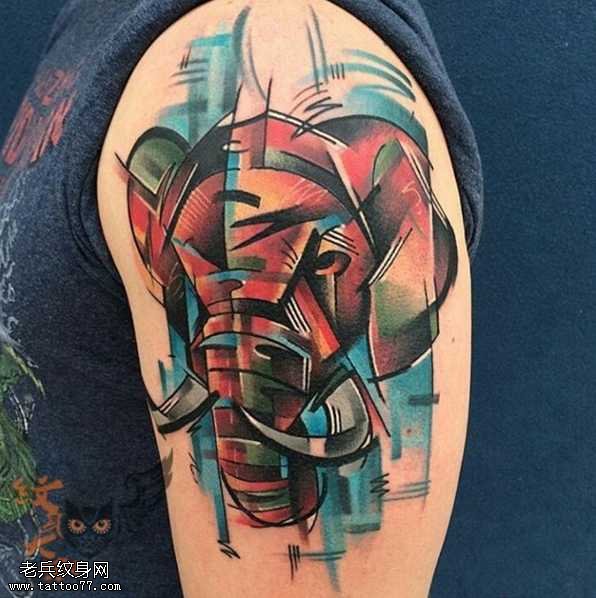 胳膊炫酷大象纹身图案