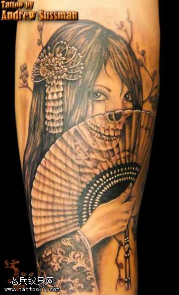 腿部艺妓纹身图案