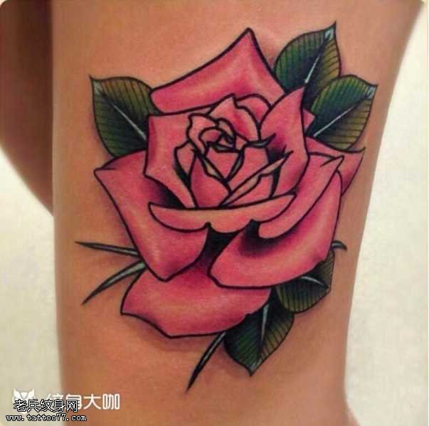 腿部玫瑰纹身图案