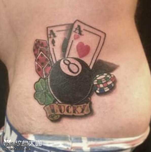 腰部卡牌纹身图案