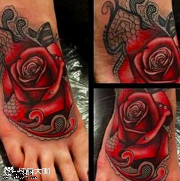 脚部唯美玫瑰纹身图案