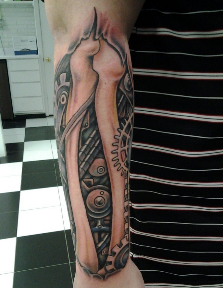 多款男性帅气的生物机械齿轮图案纹身图片