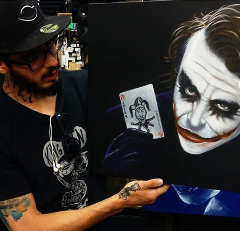 精致的素描飞蛾图案纹身图片