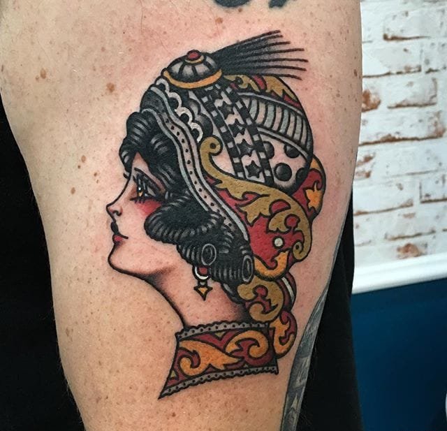 old school风格大象骑士女孩纹身图案