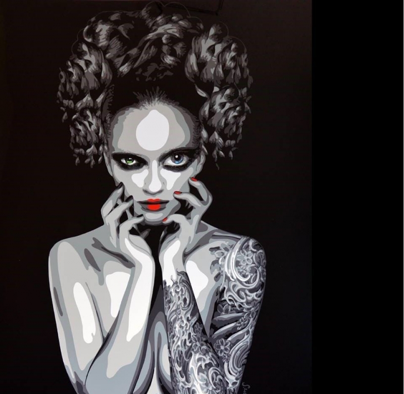 不同角度欣赏朱丽叶·克洛维斯的纹身艺术女神