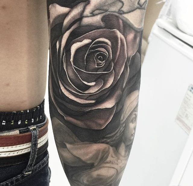 迷人的黑灰色纹身图案来自杰克林