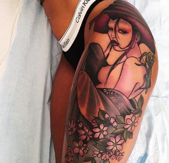 美女臀部漂亮的独角兽图案纹身