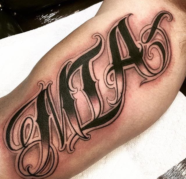 Old School风格黑色英文字纹身图案来自索尔里拉