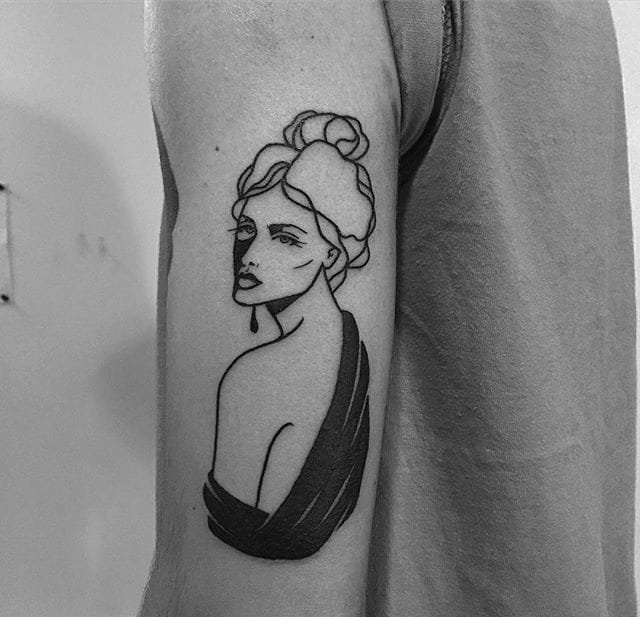 出自莉迪亚玛丽的简单黑色墨水线条纹身图案