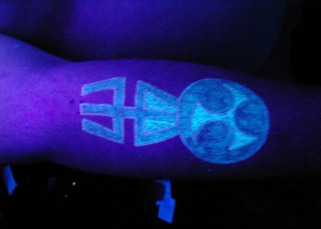 多款个性帅气的荧光隐形纹身图案