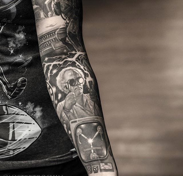 黑灰色现实主义风格纹身图案来自德米特里
