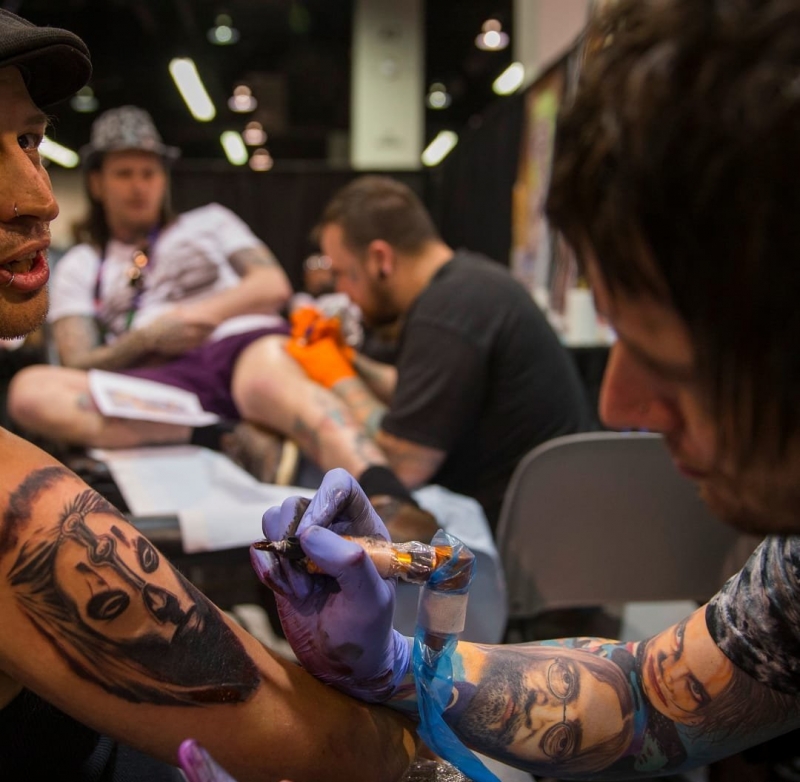 Penguin彩色肖像纹身图案