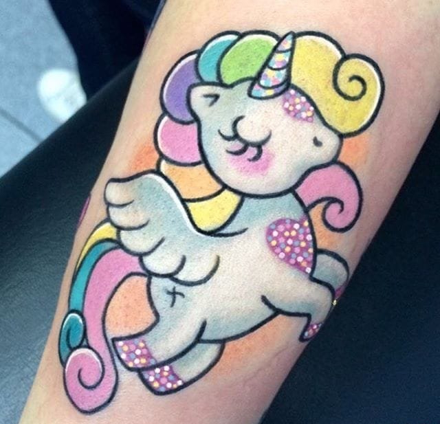 大腿上的花朵和聪明的恐龙小姐纹身图案