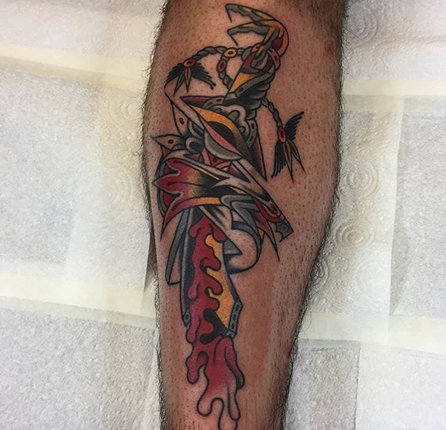 休·谢尔顿的精致独特的传统纹身图案