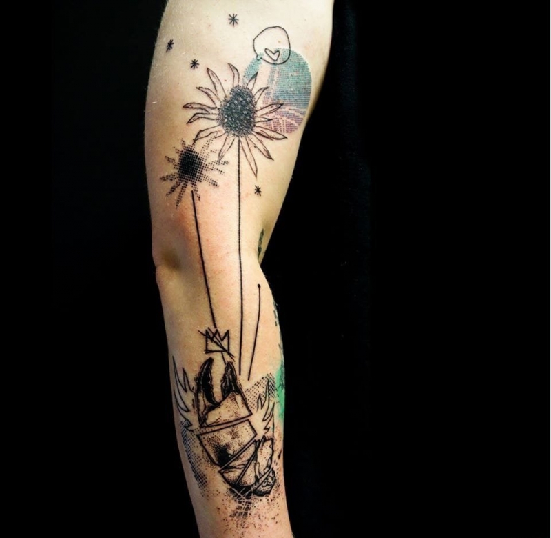 有些古怪的抽象纹身图案来自科菲