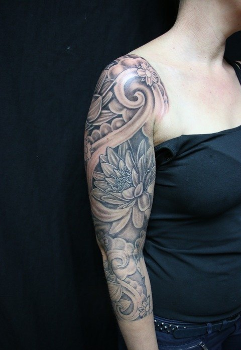 欧美纹身女纹身图案