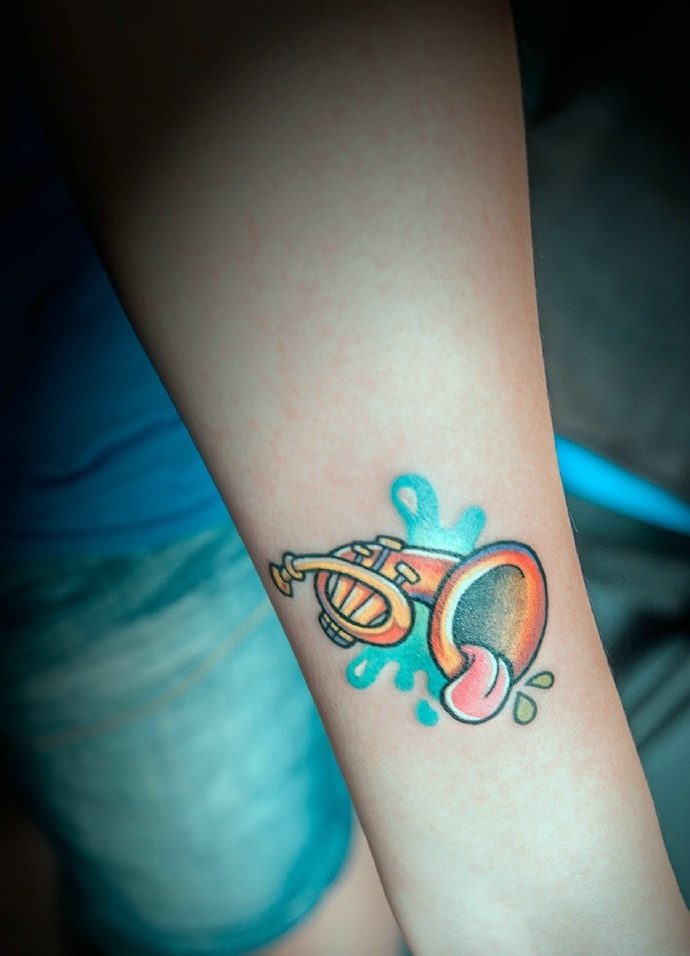 小腿部个性迷你秘密武器纹身图案