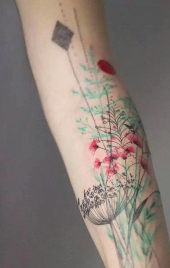 一组非常耐看的美丽花朵纹身图案