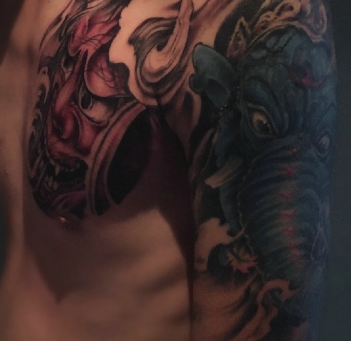 般若与象神结合的彩色半甲纹身图案