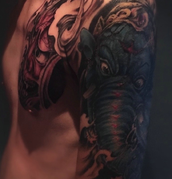 般若与象神结合的彩色半甲纹身图案