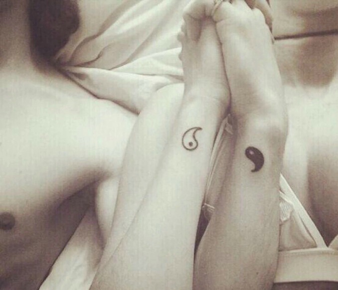 一组简约而不简单的情侣纹身图案