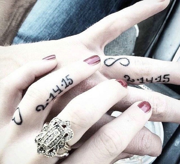 一组简约而不简单的情侣纹身图案