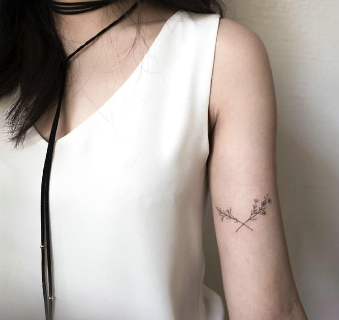 一组时尚小清新纹身图案优雅迷人