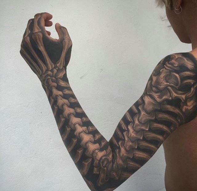 花臂3d骨髓纹身图案惊恐安分