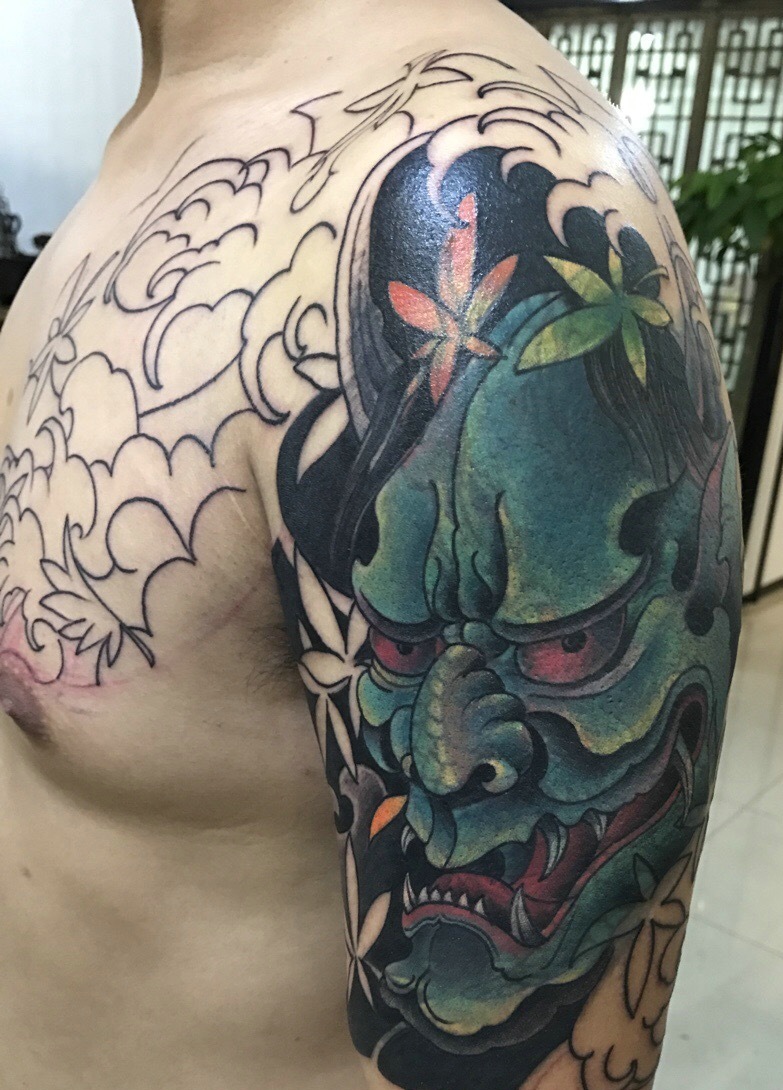 未完成的半甲般若纹身图案也很有范