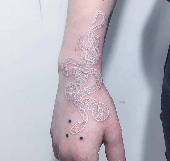 几款手臂落隐落现的隐形纹身图案