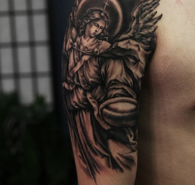 个性老传统黑灰天使纹身图案