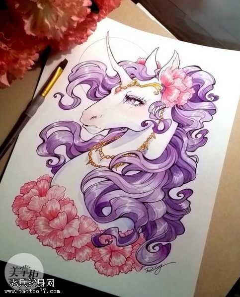 手稿独角兽纹身图案