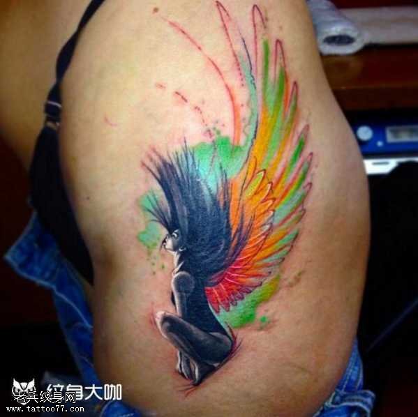 腿部彩天使纹身图案