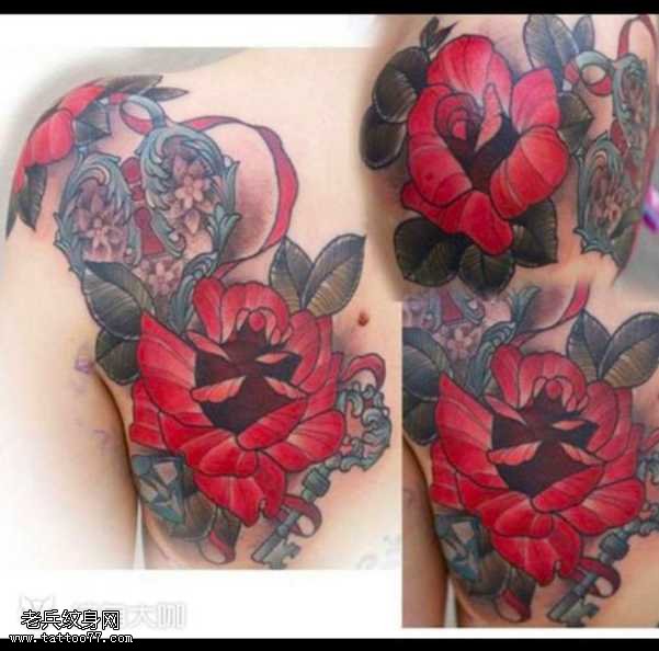 背部玫瑰纹身图案